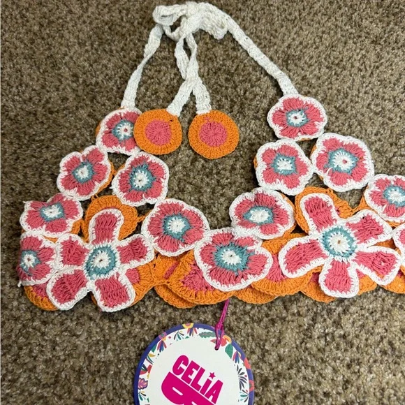 New NWT CELIA B Dandelion Top in Multi